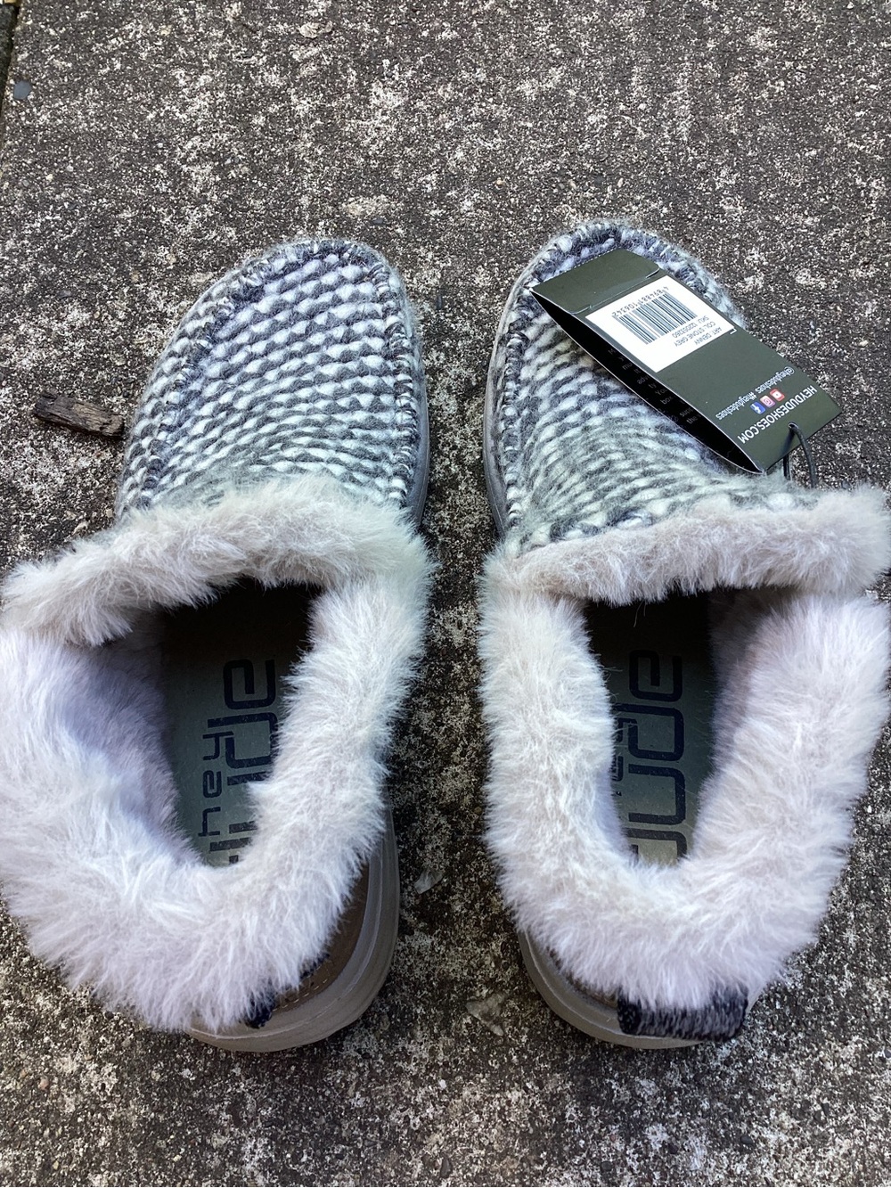 Hey Dude Denny Stone Grey Faux Fur Lined Slip-On Shoes Women’s US 5 NWT Cozy - Picture 3 of 11